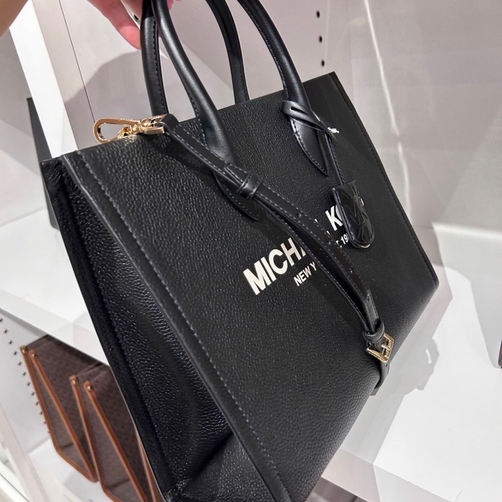 Michael Kors Mirella NWT MED 13”x10” BLACK - Picture 3 of 6